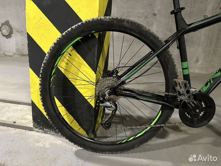 Велосипед univega summit 4.0 размер L 29 колеса