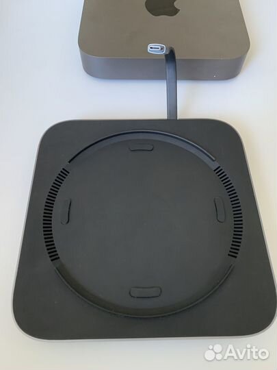 Док-станция Satechi Mac Mini Stand & Hub (ST-abhfm