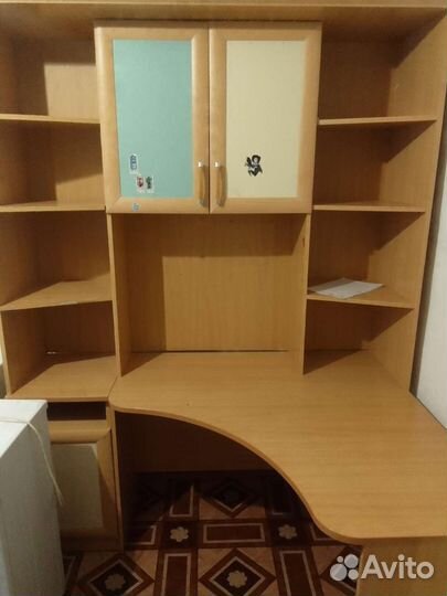 Стол угловой детский