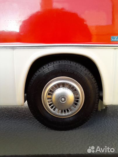 Ikarus 256.54 classicbus Харьковские колёса 1:43