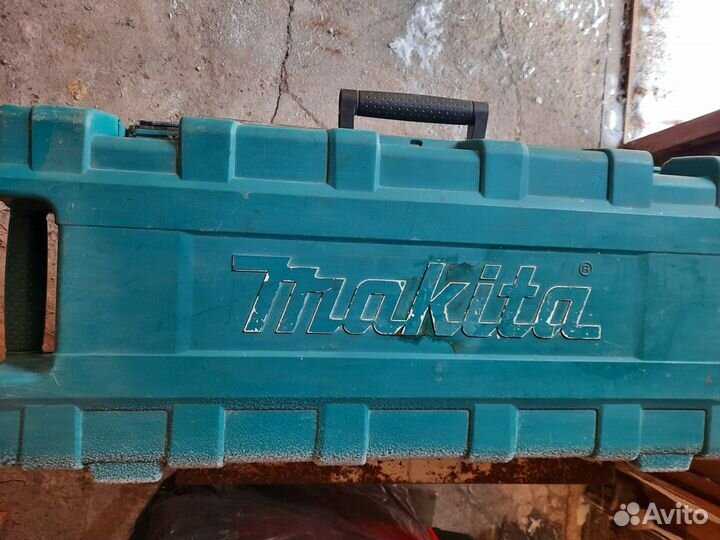 Отбойный молоток makita HM1307C