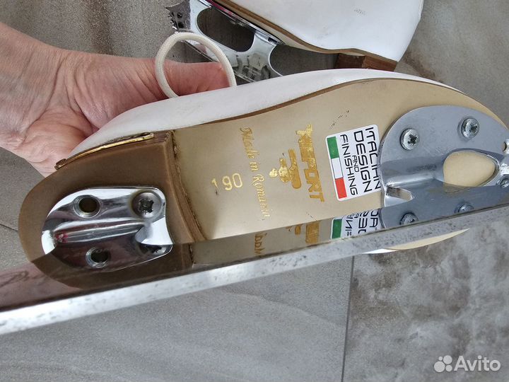 Фигурные коньки Risport Lux