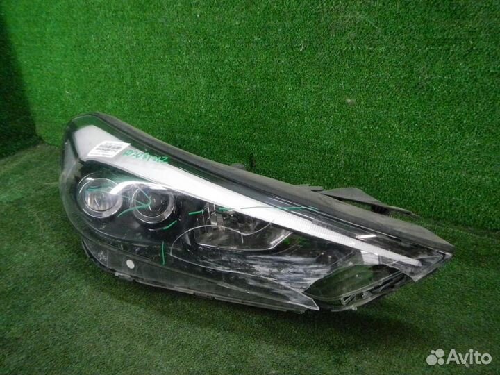 Фара правая Hyundai Tucson