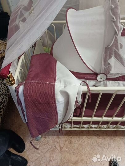 Кровать с балдахином