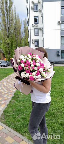 Букеты с доставкой пионовидные розы цветы розы