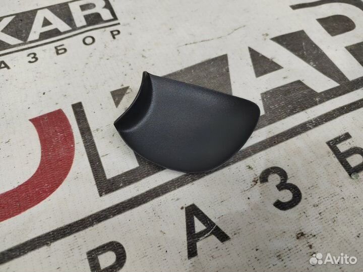 Накладка ручки двери задняя левая Toyota Corolla