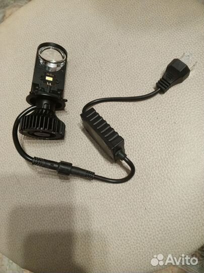 LED лампа H4 с линзой