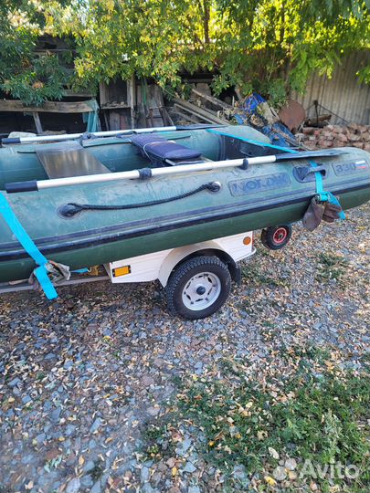 Лодка с мотором