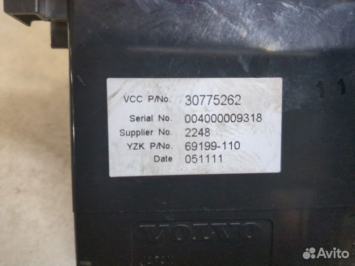 Дисплей компьютера Volvo C70, 2006