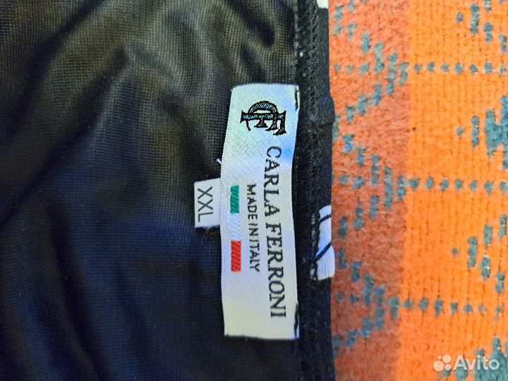 Юбка, Италия