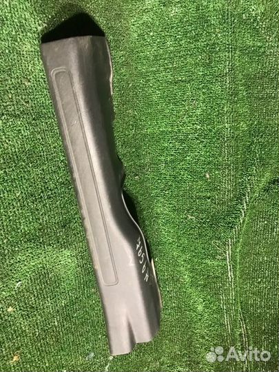 Накладка на порог (салон) передняя левая