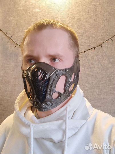 Маска SubZero из Mortal Kombat 2021