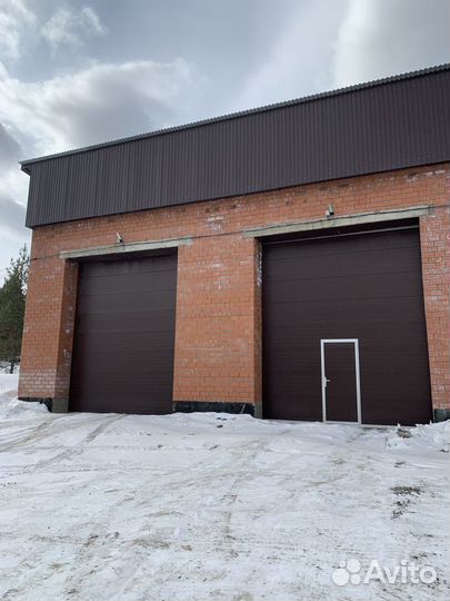 Секционные ворота