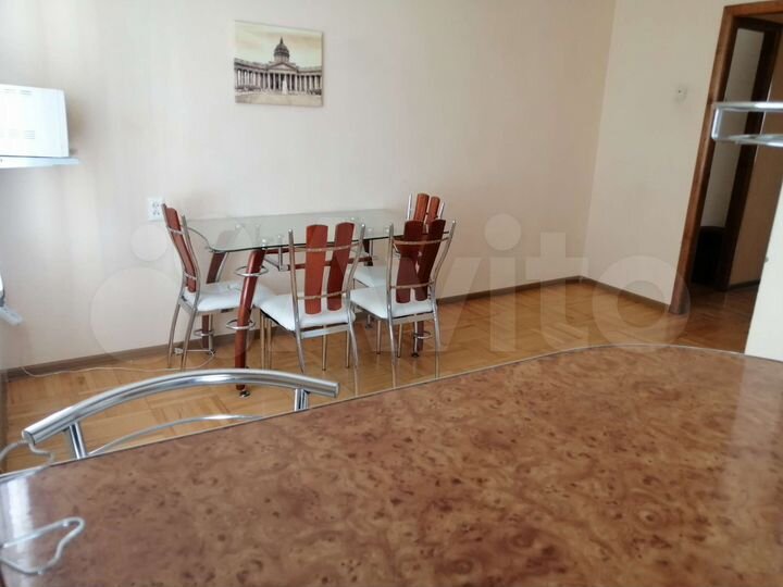 3-к. квартира, 80 м², 8/9 эт.