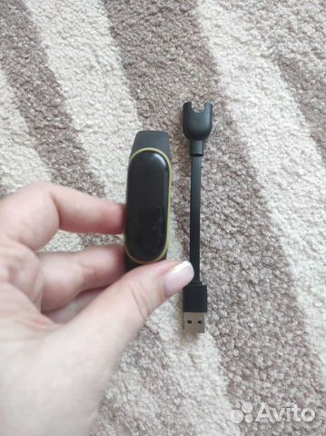 Часы xiaomi mi band 4 купить в Омске | Личные вещи | Авито