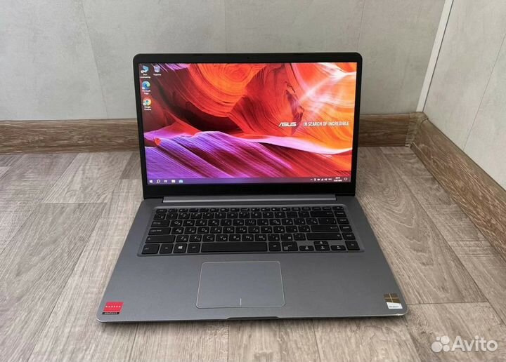 Asus / Мощный / 4 ядра AMD a12 / 2Гб видеокарта