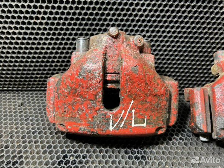 Суппорта передняя Opel Vectra B 1999-2002