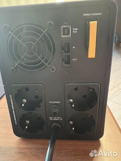 Ибп APC Back-UPS BX2200MI-GR 1200Вт