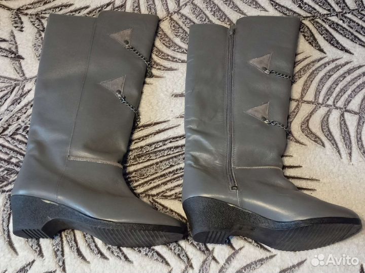 Сапоги осенне-зимние женские
