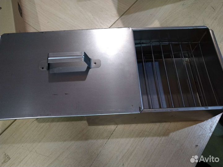 Коптильня переносная двухъярусная, 37х24х17,5см