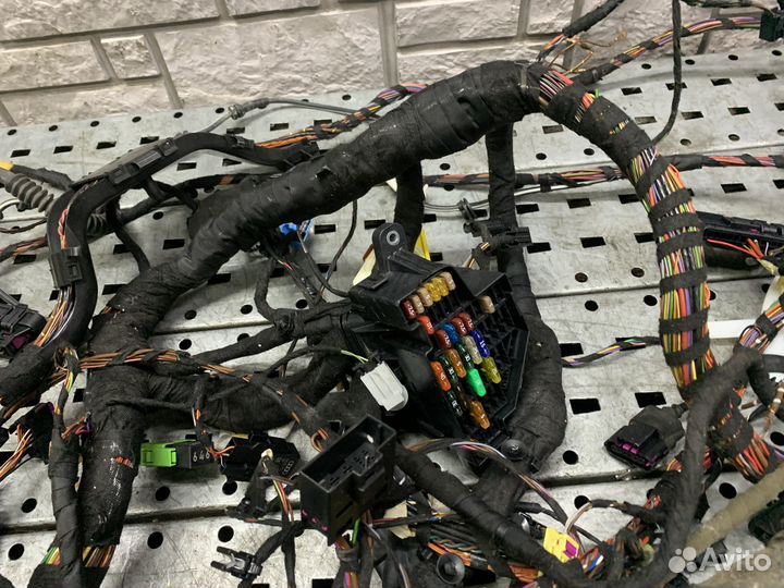 Skoda Superb Проводка (коса) салонная