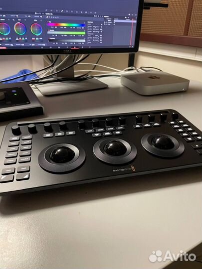 Blackmagic davinci resolve micro color panel