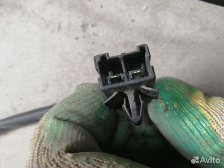 Стеклоподъемн.перед.левый Nissan Primera P11 2000