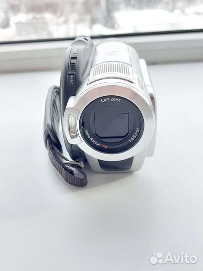 Камера Sony DSR-dvd408e