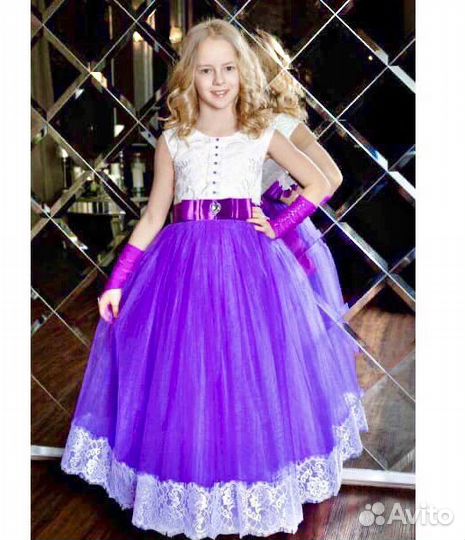 Платье праздничное детское новое