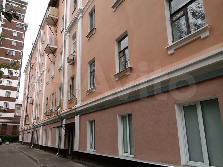 Комната 28,3 м² в 5-к., 2/5 эт.