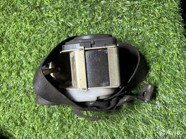 Ремень безопасности Opel Vectra B