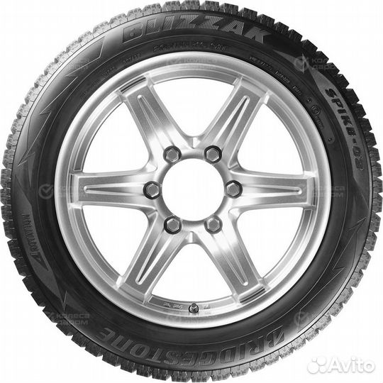 Bridgestone Blizzak Spike-02 215/65 R17 103T