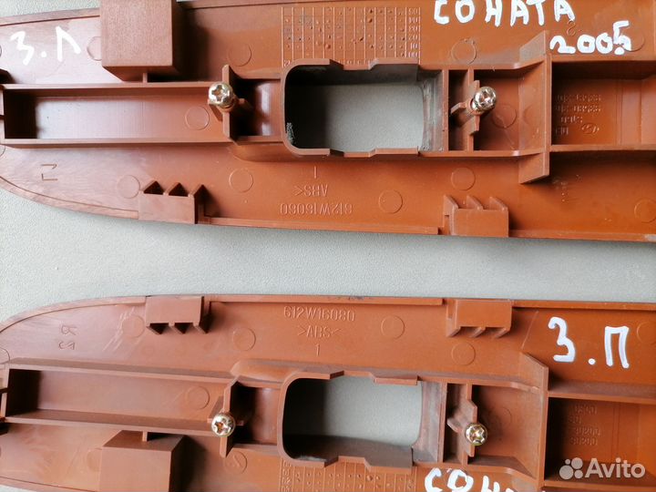 Накладка под кнопку стеклоп. Hyundai Sonata IV EF