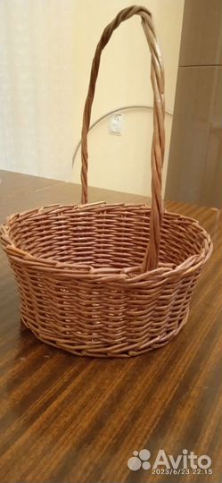 Корзина из бумажной лозы