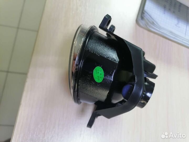 Туманка Тойота Аурис Королла Раф 4