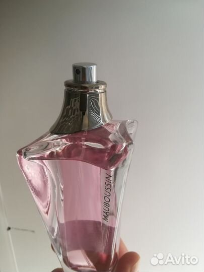 Парфюмерная вода женская