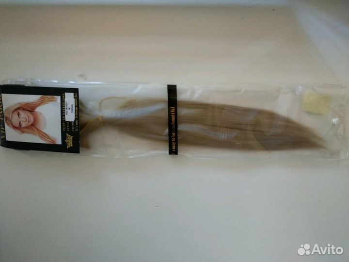 Волосы на заколках