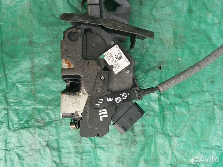 Замок двери передней левой Ford Focus III 2011+