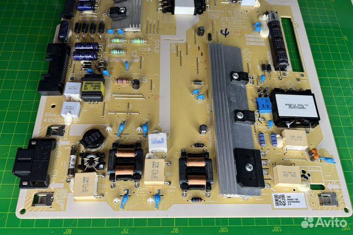 BN44-01110A UE50AU8000U