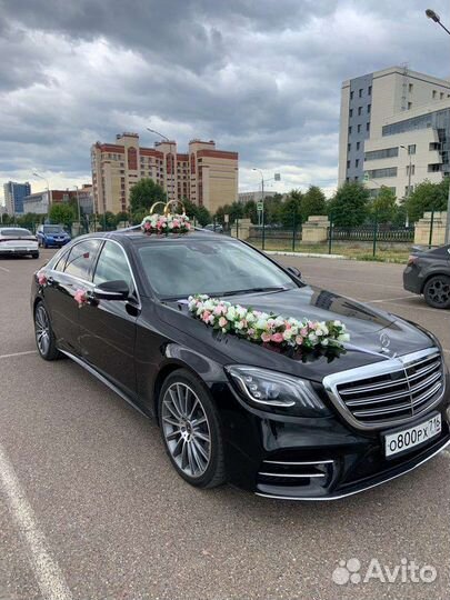 Цветы гирлянда свадебное украшение на машину