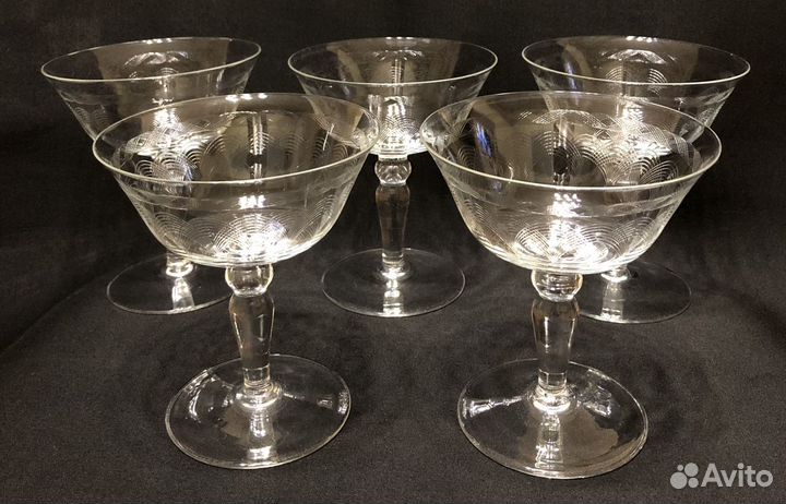 Старинные бокалы креманки для шампанского