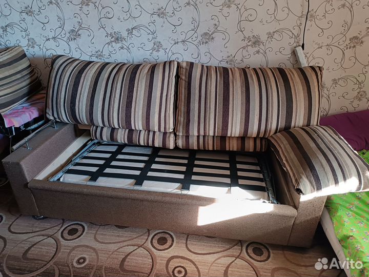 Диван прямой раскладной