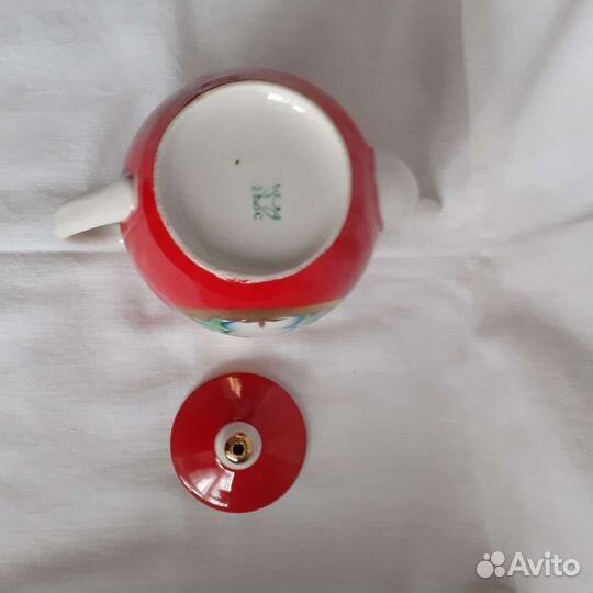 Чайник,фарфор песочное