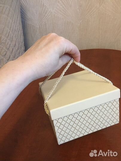 Коробка подарочная новые