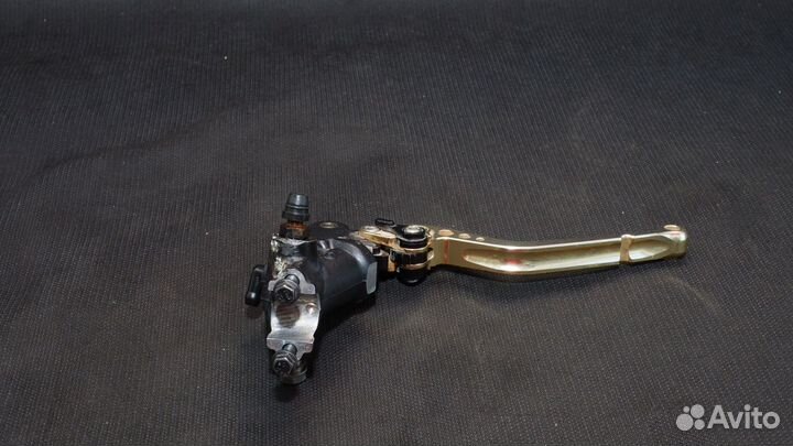 Тормозная машинка Brembo с поршнем 18 мм