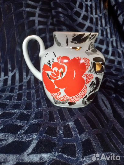 Молочник Красная роза лфз