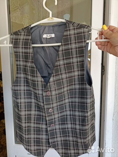 Жилет школьный