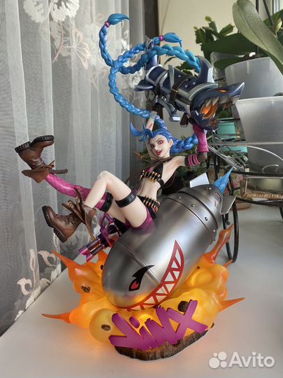 Статуэтка Jinx