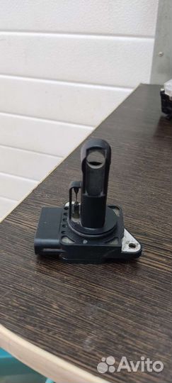 Датчик расхода воздуха Toyota