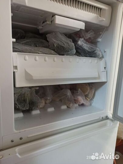 Холодильник бу stinol